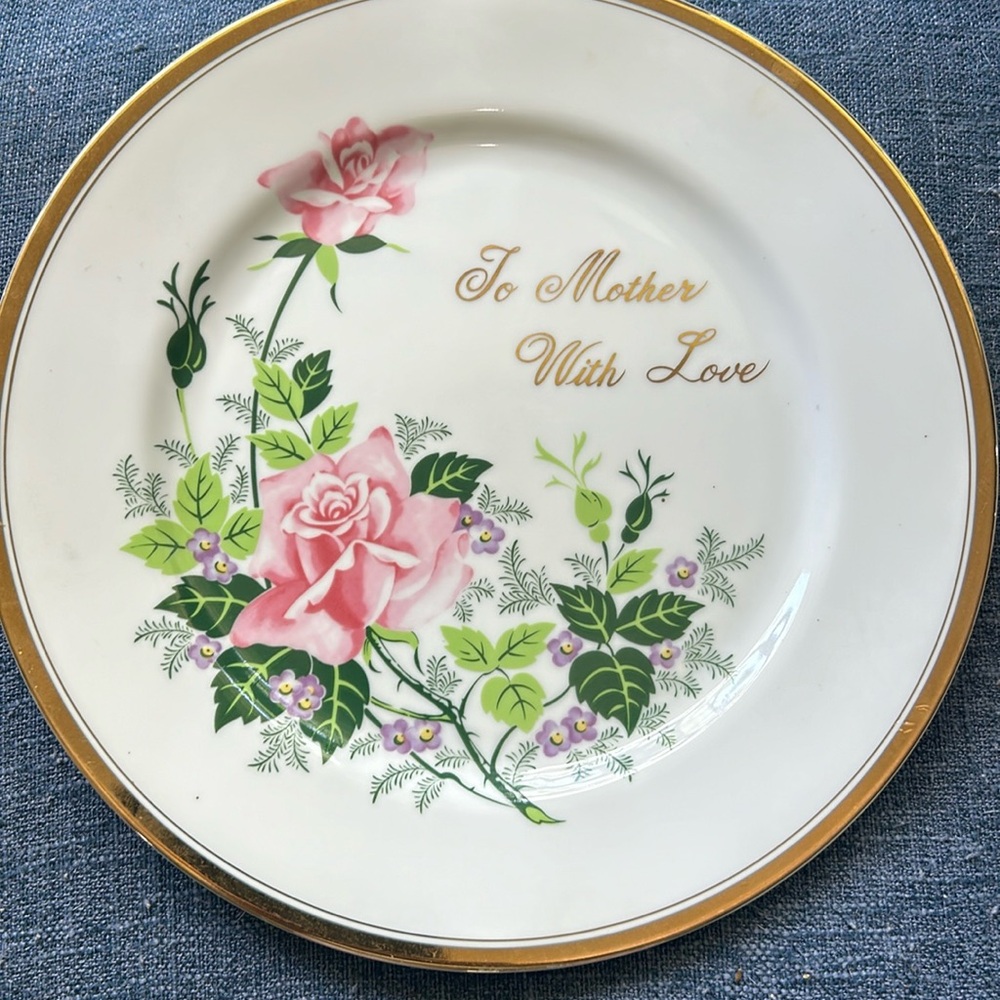 Norcrest MA-11. To Mother with Love vintage decorative plate